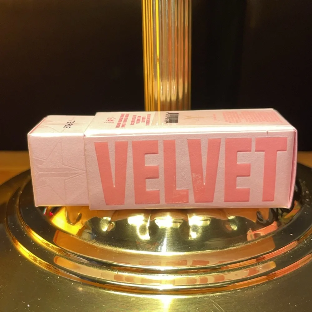 Jeffree Star Velvet Lipstick Jawbreaker Full-size NWT